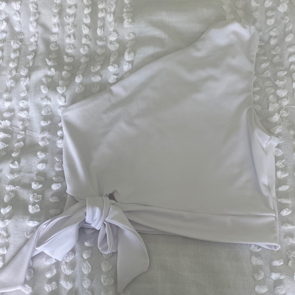 White one shoulder top